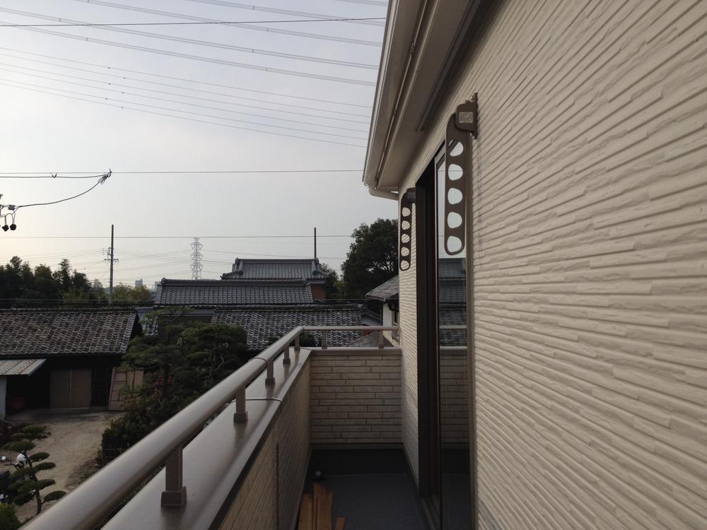 Balcony. Local (10 May 2013) Shooting 1 Building