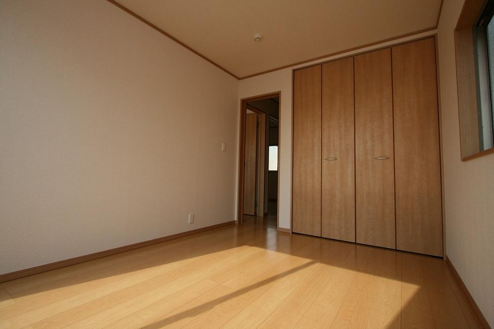 Non-living room. Indoor (11 May 2013) Shooting