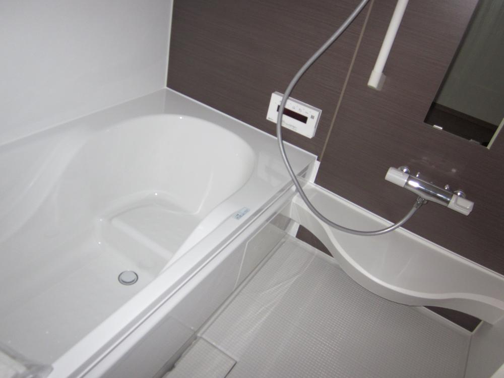 Bathroom. Bathroom dryer with bus