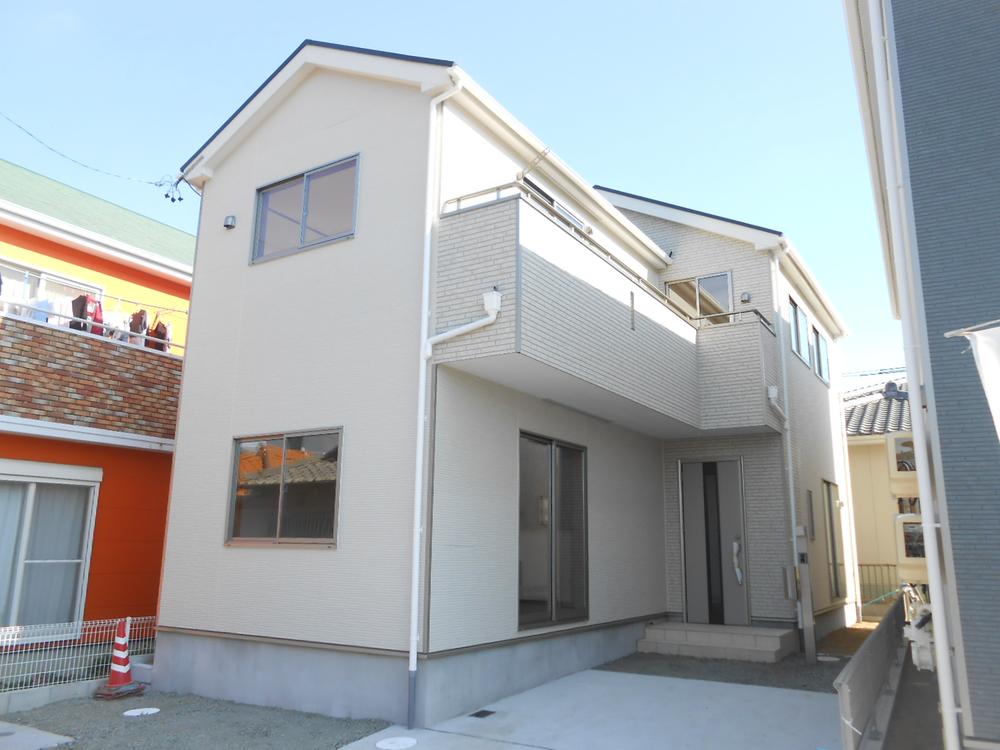 Local appearance photo. Local Photos (1 Building)