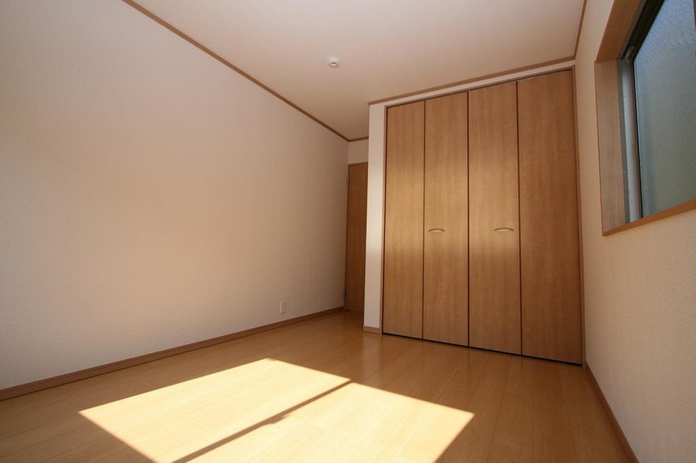 Non-living room. Indoor (11 May 2013) Shooting