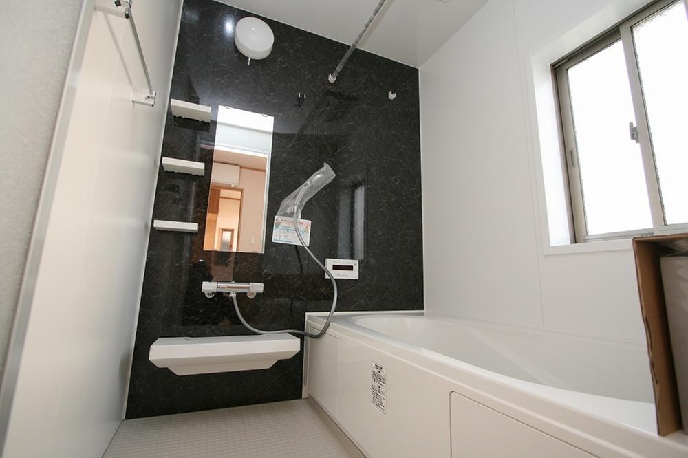 Bathroom. Indoor (11 May 2013) Shooting