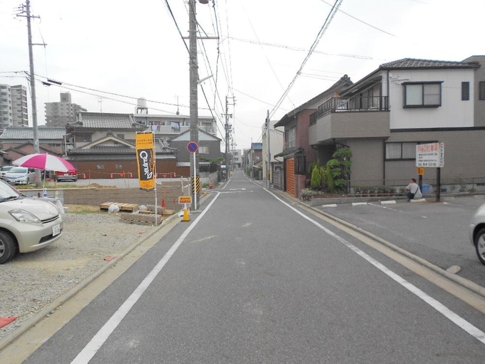 Local photos, including front road. Local (July 2013) Shooting