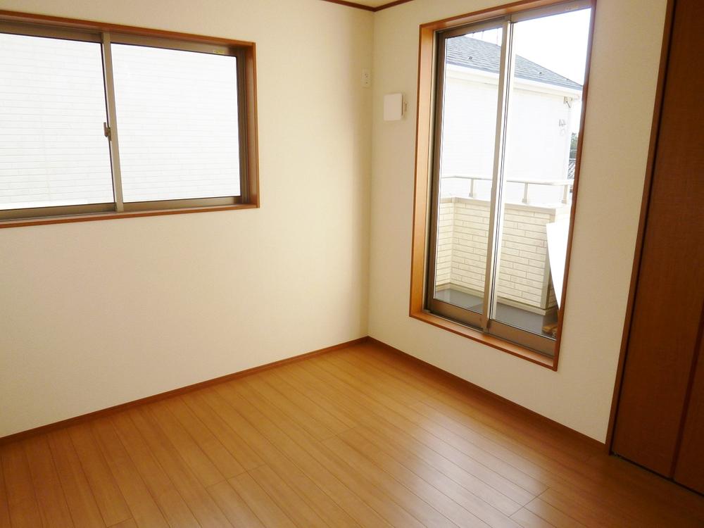 Non-living room. Local (11 May 2013) Shooting