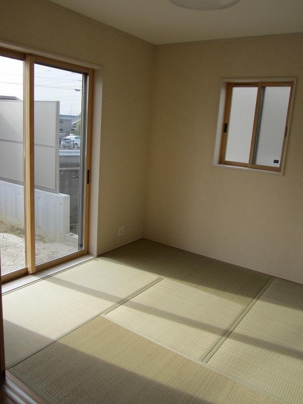 Other introspection. 1F Japanese-style room