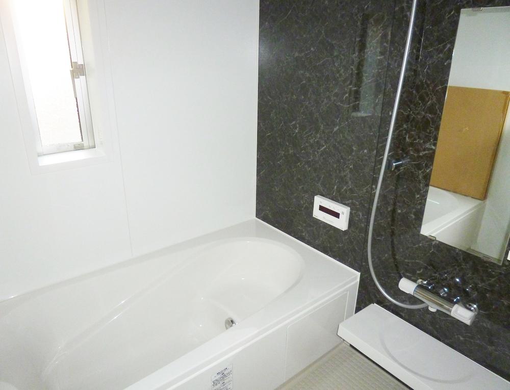 Bathroom. Indoor (10 May 2013) Shooting