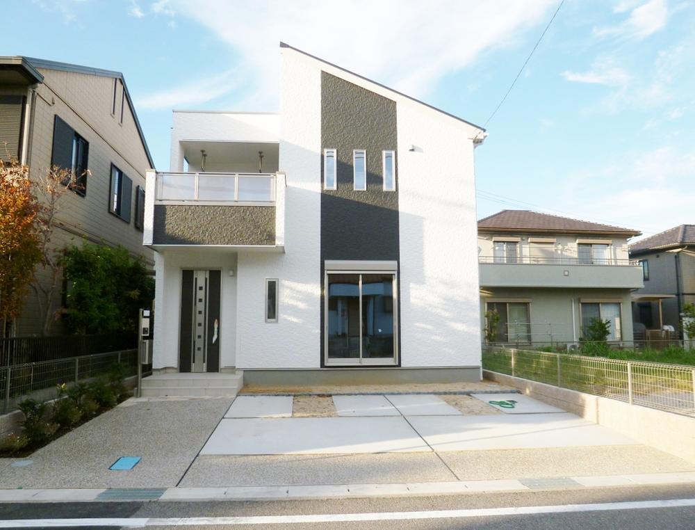 Local appearance photo. Local (10 May 2013) Shooting