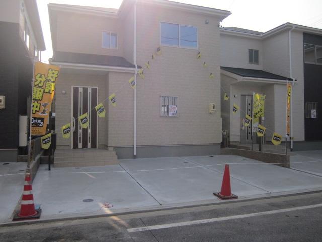 Local appearance photo. Local (12 May 2013) Shooting