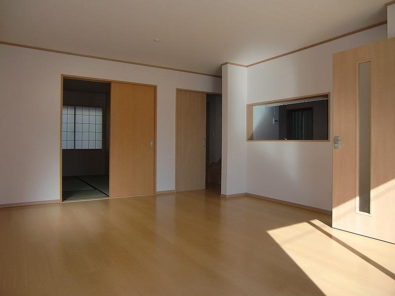 Living. Local (12 May 2013) Shooting