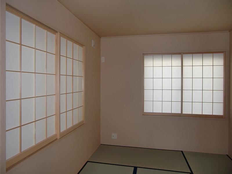 Non-living room. Local (12 May 2013) Shooting