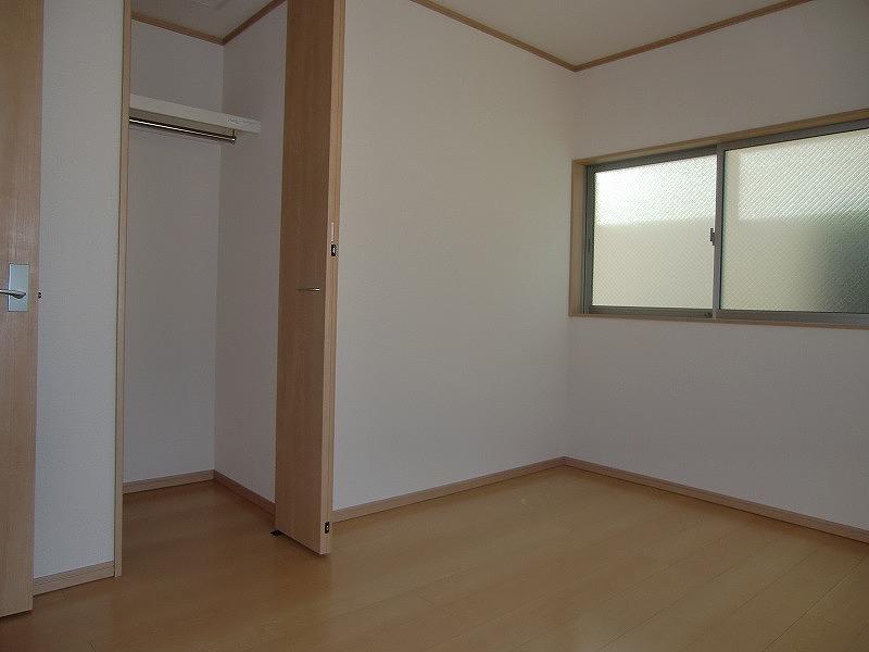 Non-living room. Local (12 May 2013) Shooting