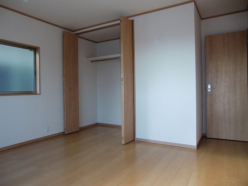 Non-living room. Local (12 May 2013) Shooting