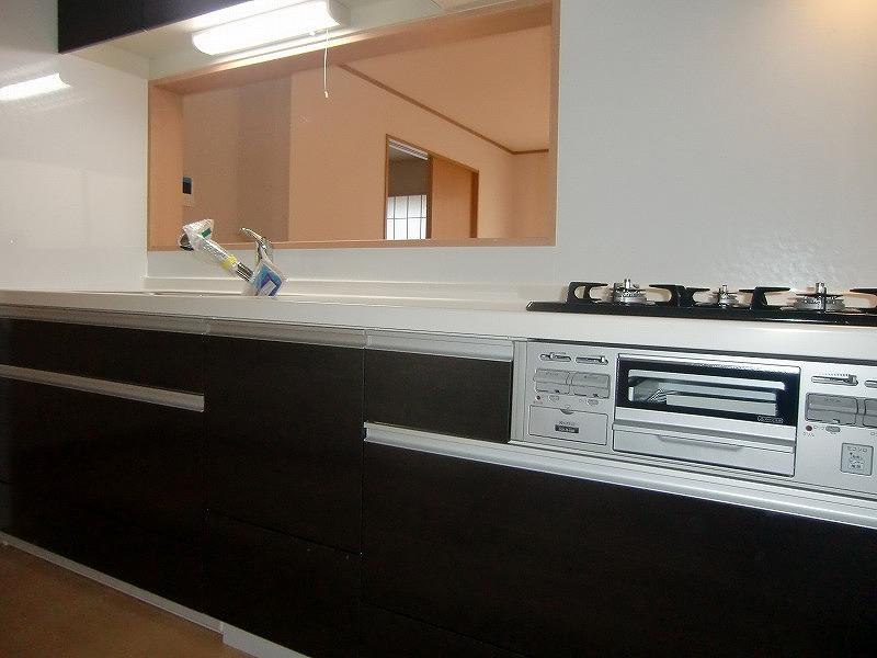 Kitchen. Local (12 May 2013) Shooting