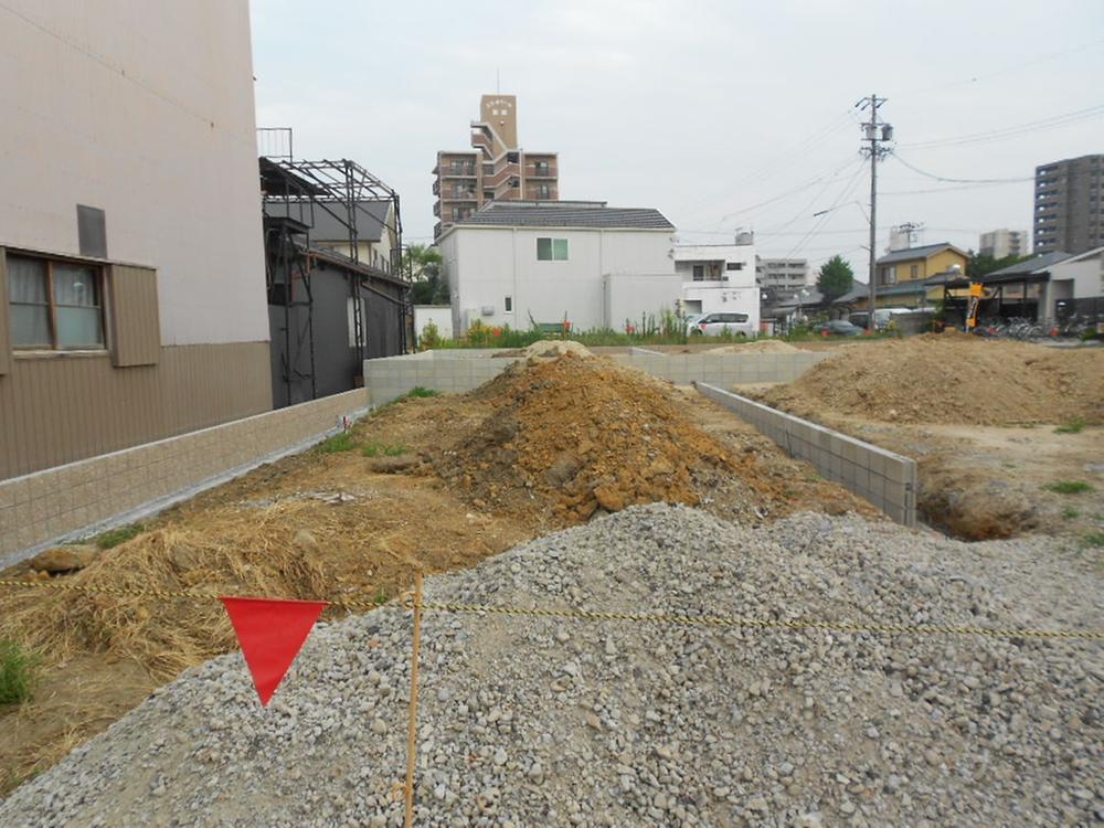 Other local. Local (July 2013) Shooting Building 2 vacant lot