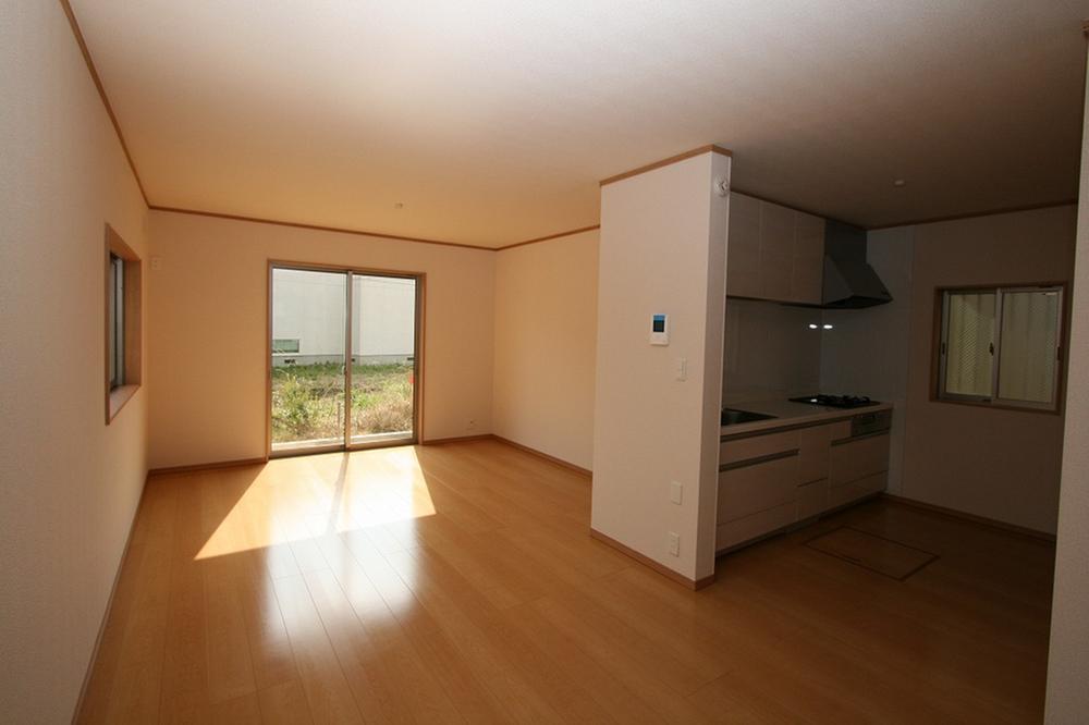 Living. Indoor (11 May 2013) Shooting