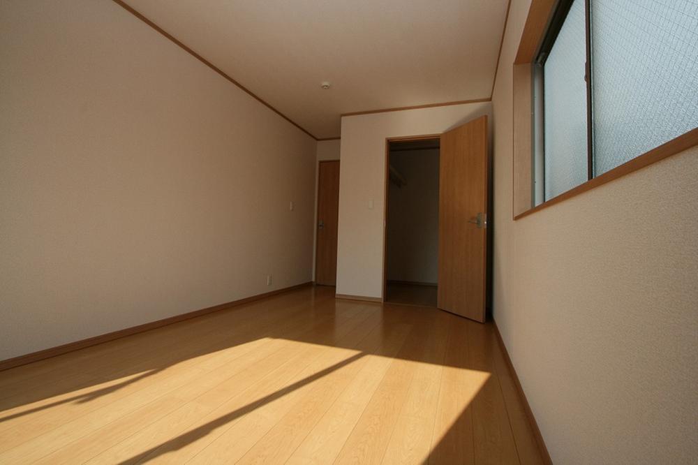 Non-living room. Indoor (11 May 2013) Shooting