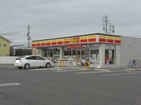 Convenience store. Daily Yamazaki Chiryu Torii 3-chome up (convenience store) 330m
