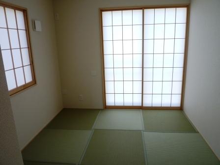 Non-living room. Indoor (11 May 2013) Shooting