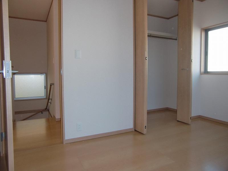 Non-living room. Local (12 May 2013) Shooting