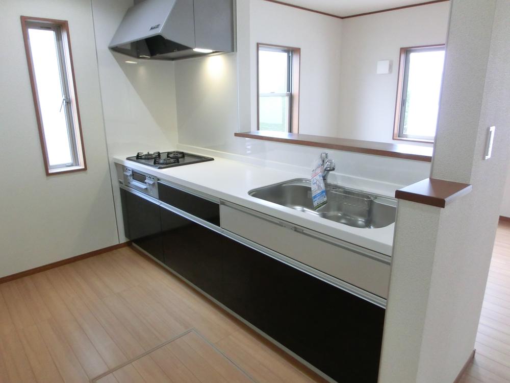 Kitchen. Indoor (10 May 2013) Shooting Building 2 Kitchen