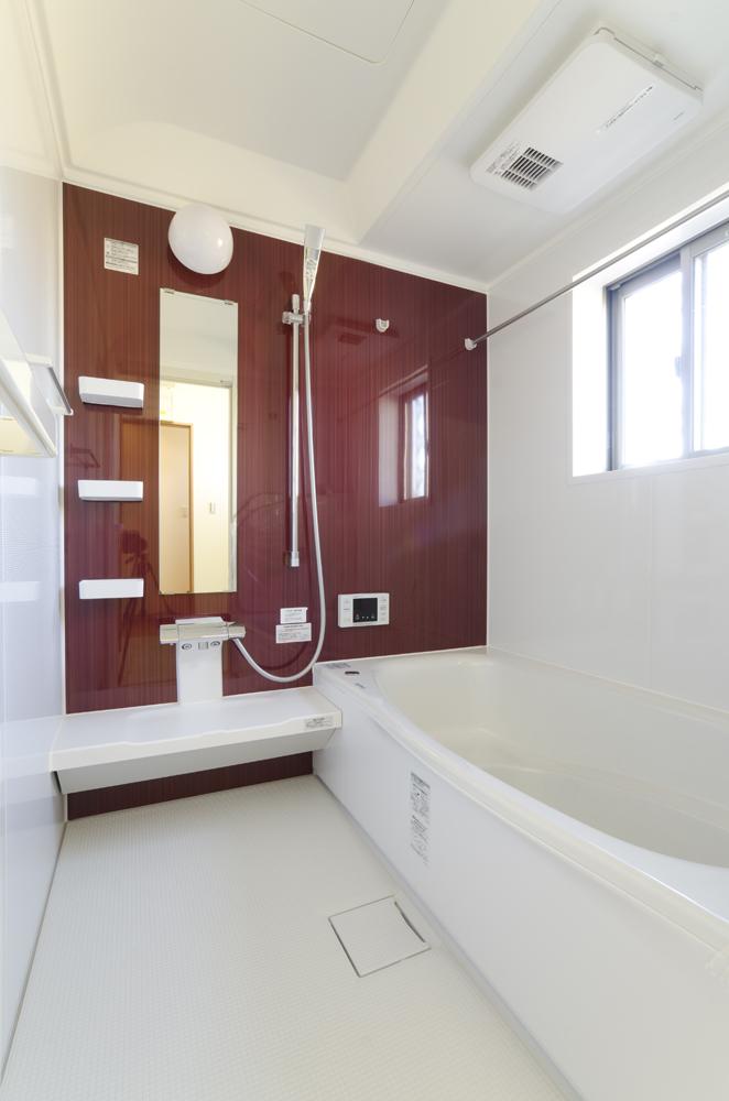 Bathroom. A compartment UB