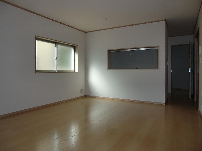 Living. Local (12 May 2013) Shooting