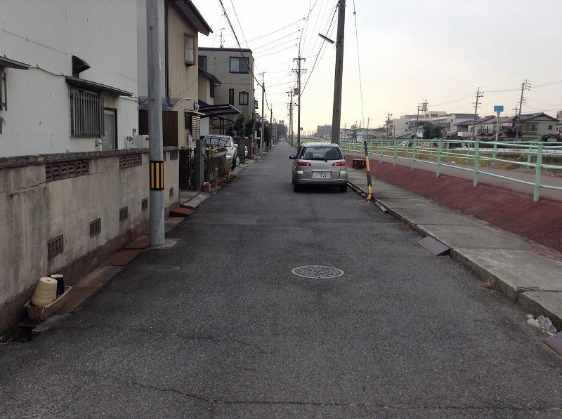 Local photos, including front road. 2013.12.7 Shooting