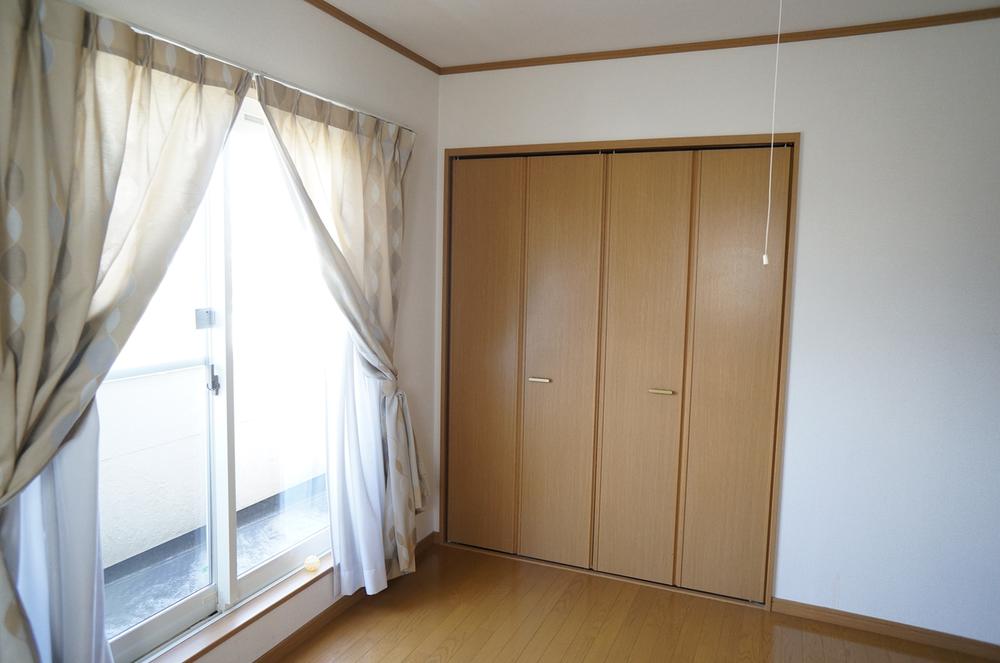 Non-living room. 2 Kaiyoshitsu (Kitaheya 6 quires)