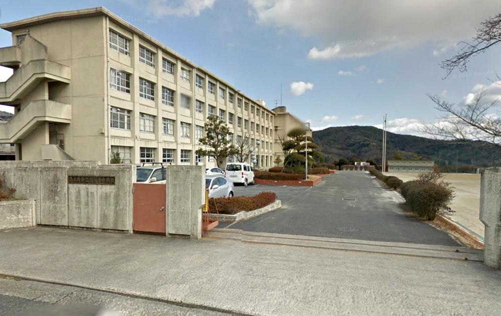 Junior high school. Kasugai Municipal Ishiodai until junior high school 594m
