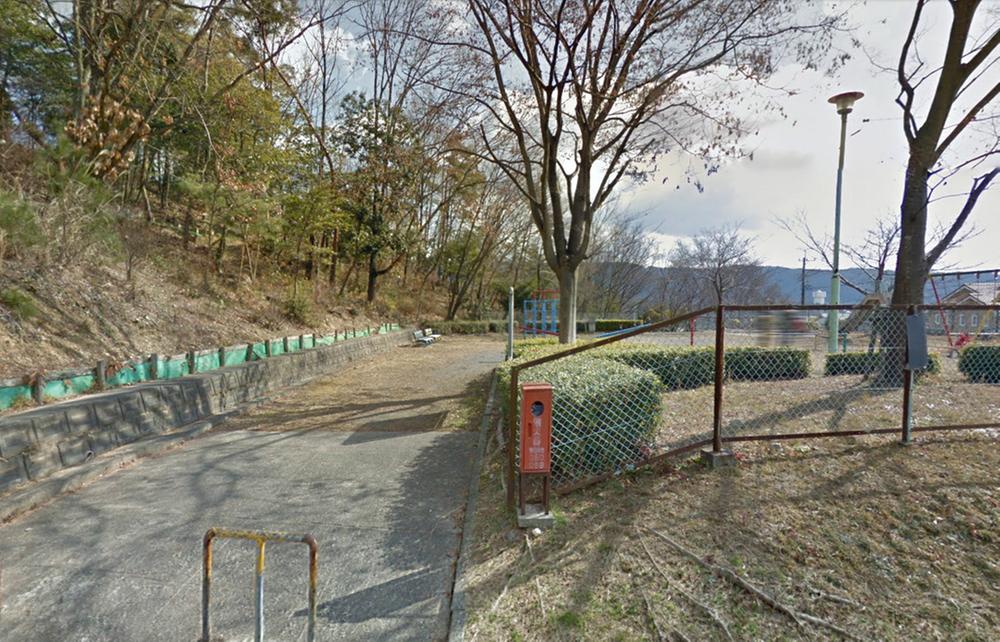 park. 859m until Oshizawa park