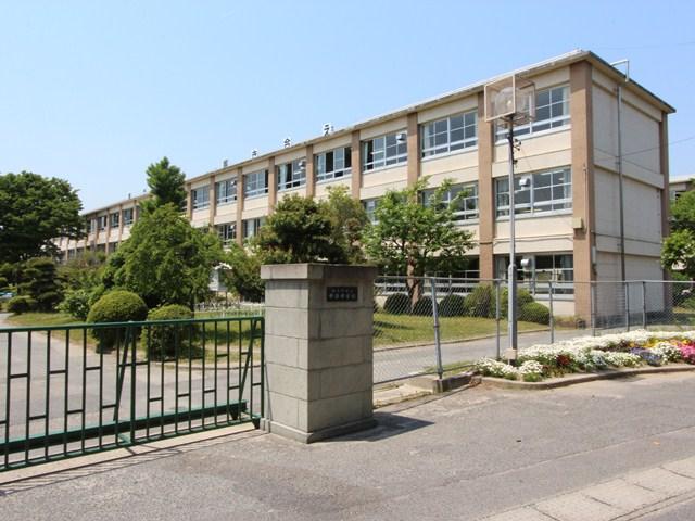 Junior high school. Kasugai until City Central Junior High School 1654m