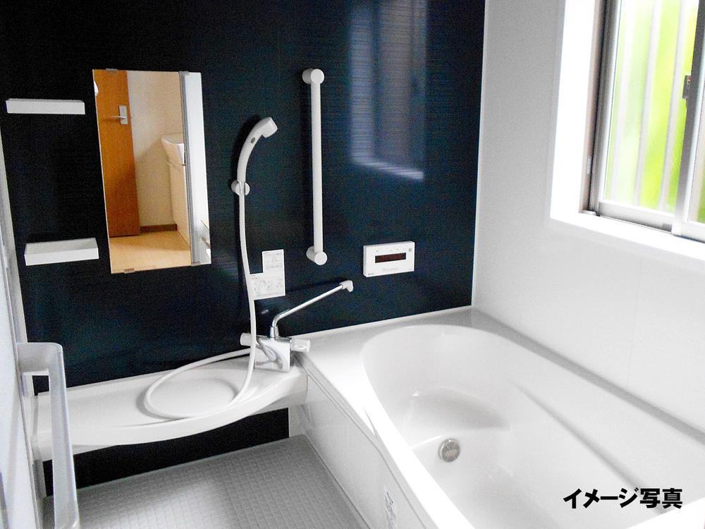 Same specifications photo (bathroom). Same specifications: Unit bus