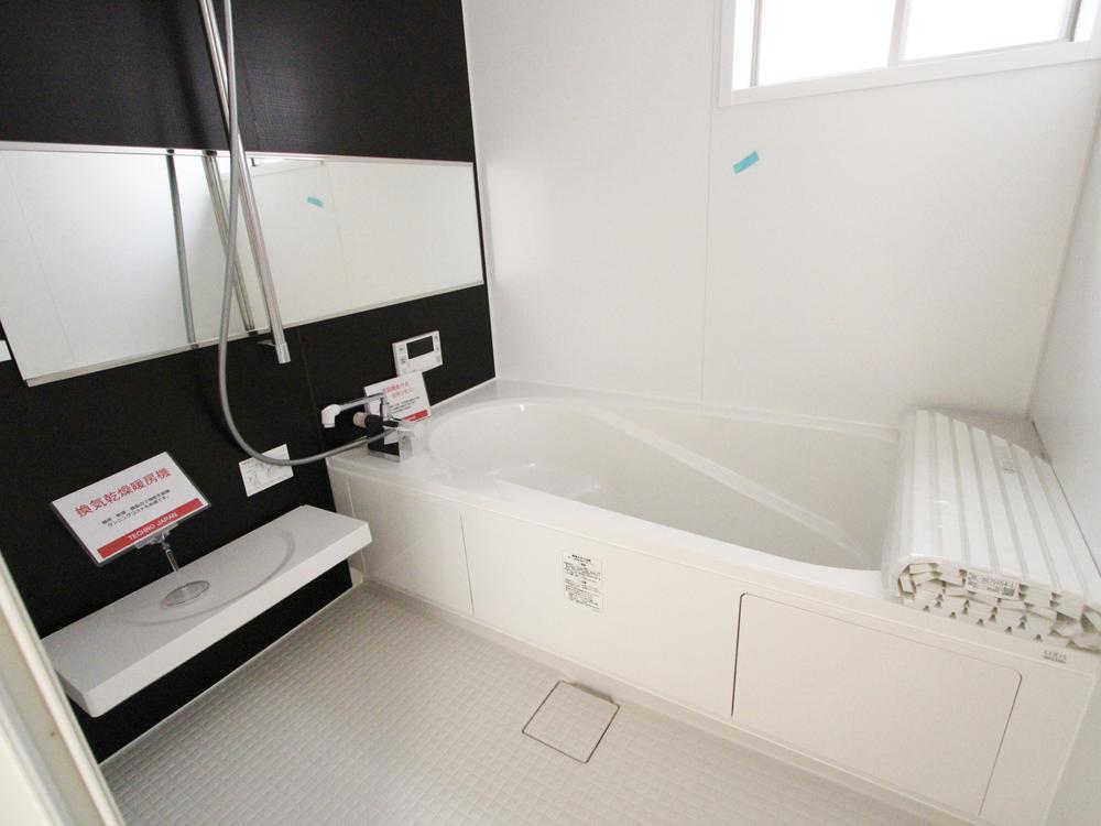Bathroom. Indoor (12 May 2013) Shooting Loose Hitotsubo bath of functionality Barrichi! ! 
