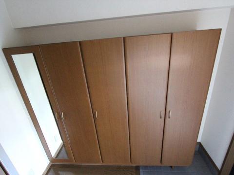 Other room space. Cupboard