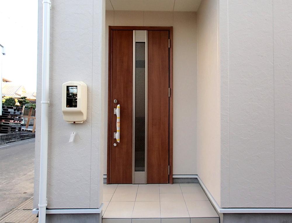Entrance. A building site (November 2013) Shooting