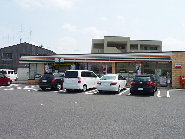 Convenience store. 520m to Seven-Eleven Nagoya Rokugaike the town shop