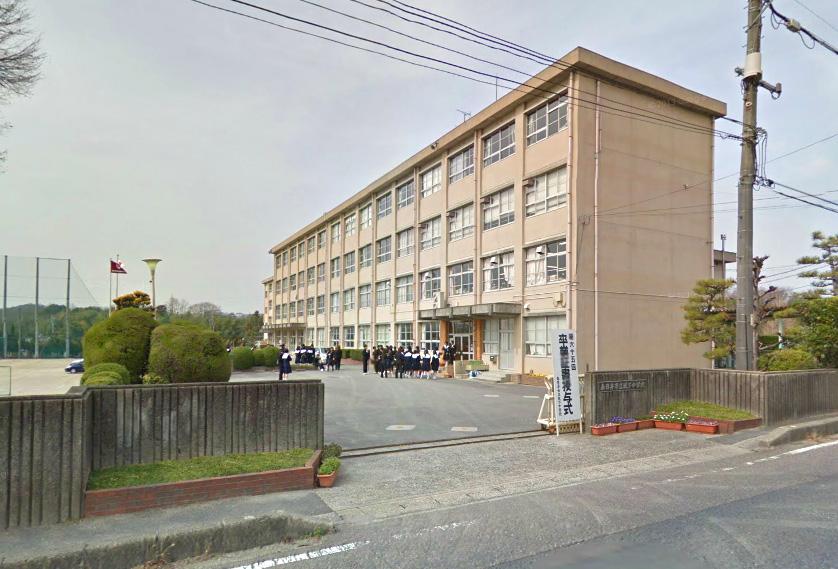 Junior high school. Sakashita 2100m until junior high school