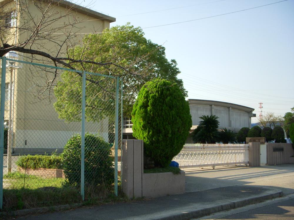 Junior high school. Kasugai City Nanjo until junior high school 2300m