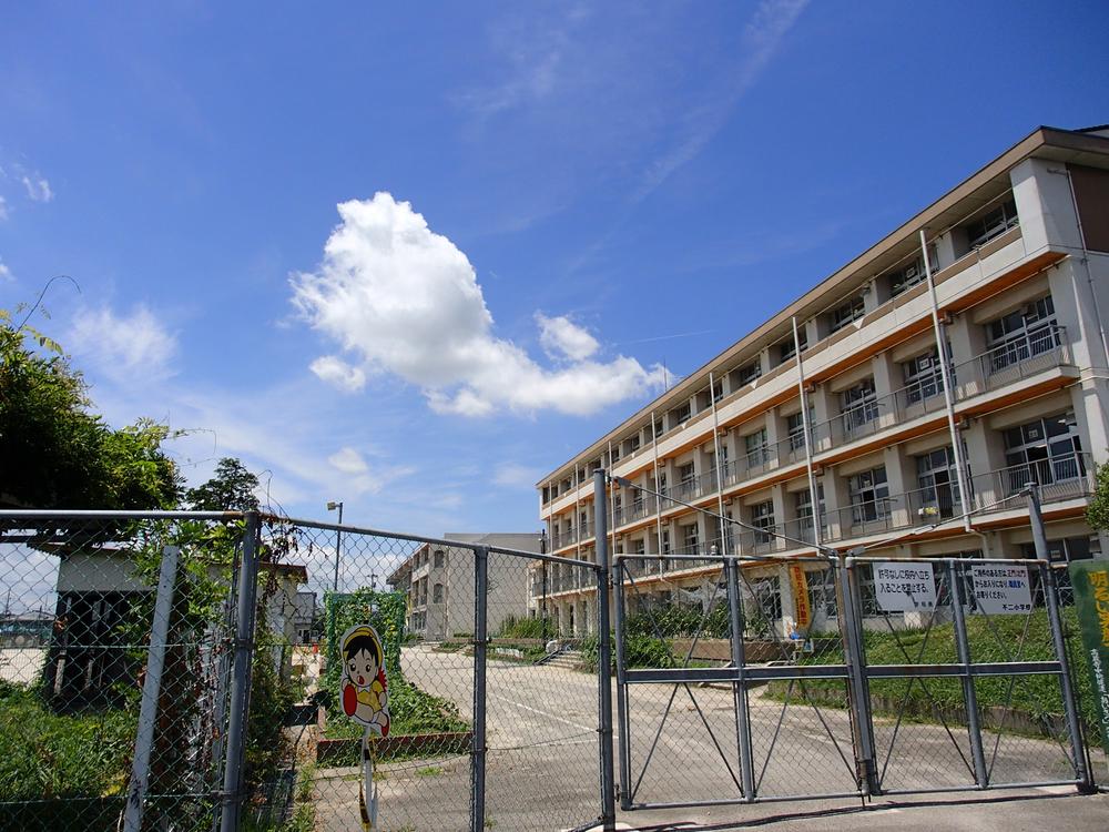 Primary school. 723m to Kasugai Municipal Fuji Elementary School