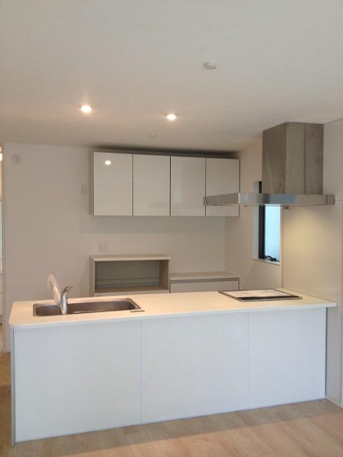 Kitchen. Building B dining