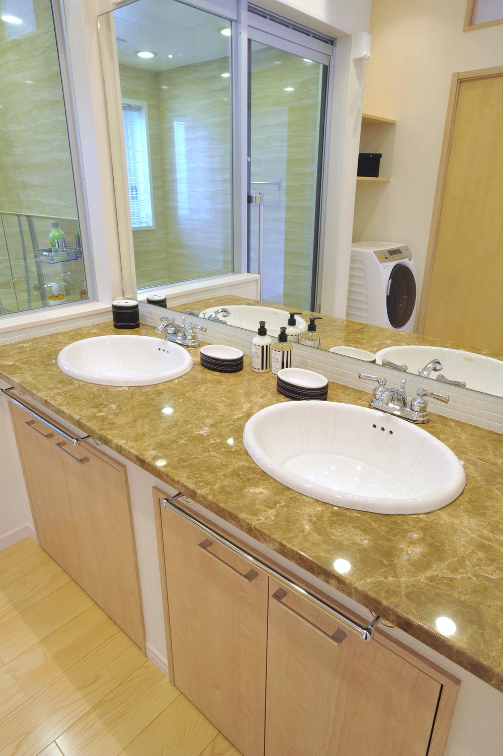 Model house photo. 2 ball marble basin In your favorite land the free design of attention!