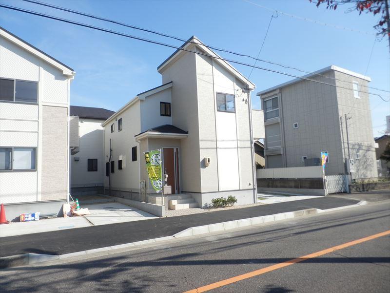 Local photos, including front road
