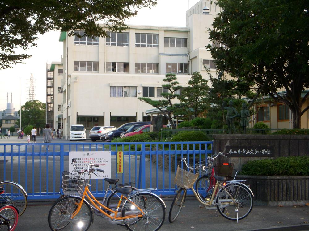 Primary school. 130m to Kasugai Municipal leading elementary school