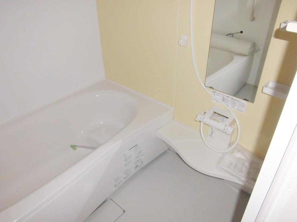 Bathroom. Bathrooms: October 2013 shooting