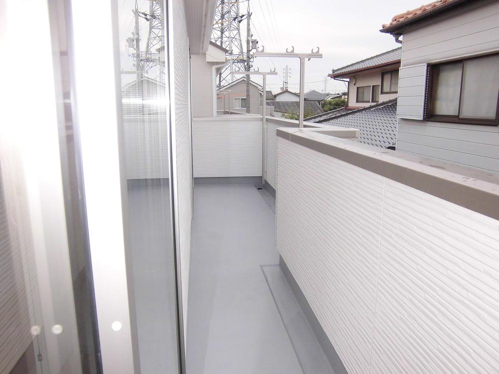 Balcony. Balcony: October 2013 shooting