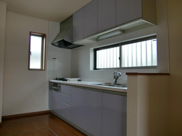 Same specifications photo (kitchen)