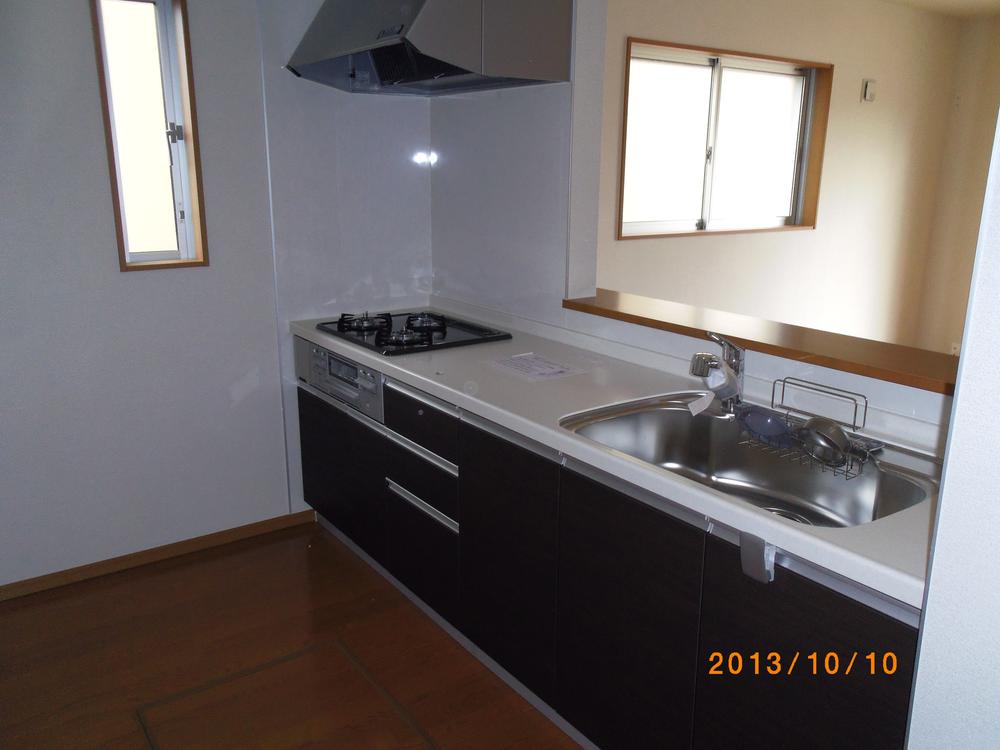 Same specifications photo (kitchen)