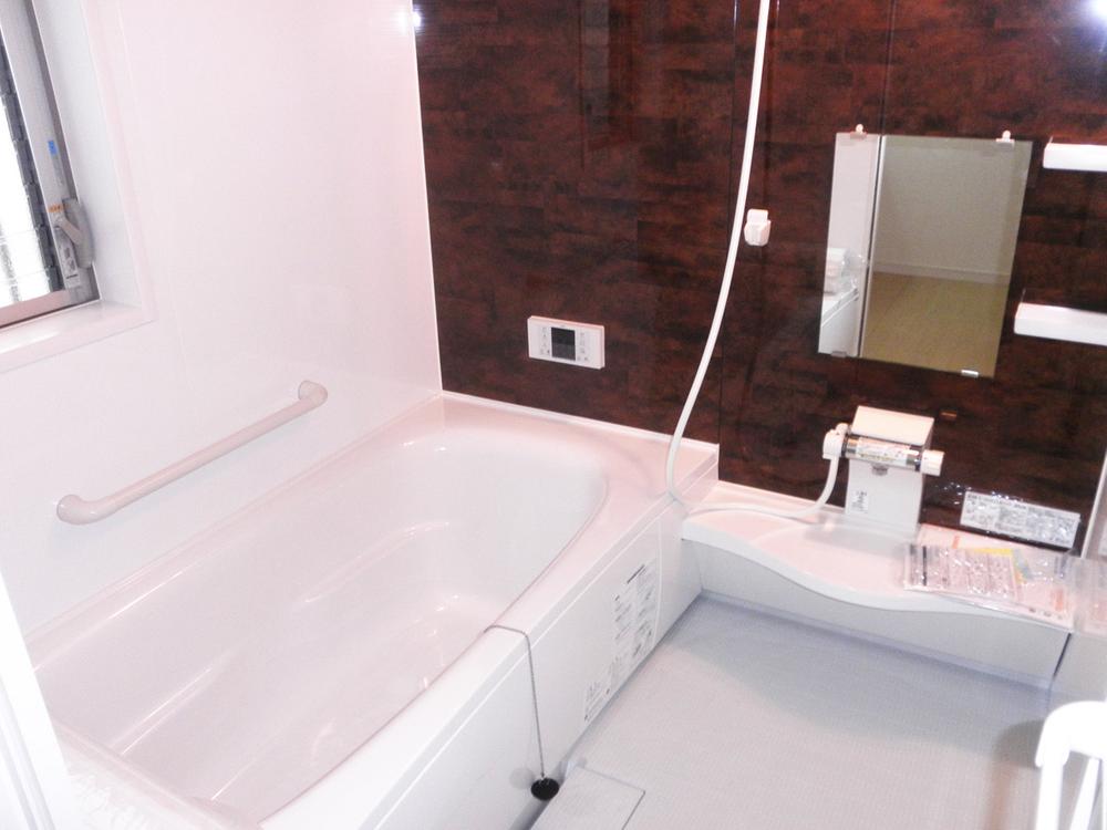 Bathroom. bathroom 1 tsubo size, Insulation bathtub ・ Otobasu ・ Unit bus with bathroom heating dryer