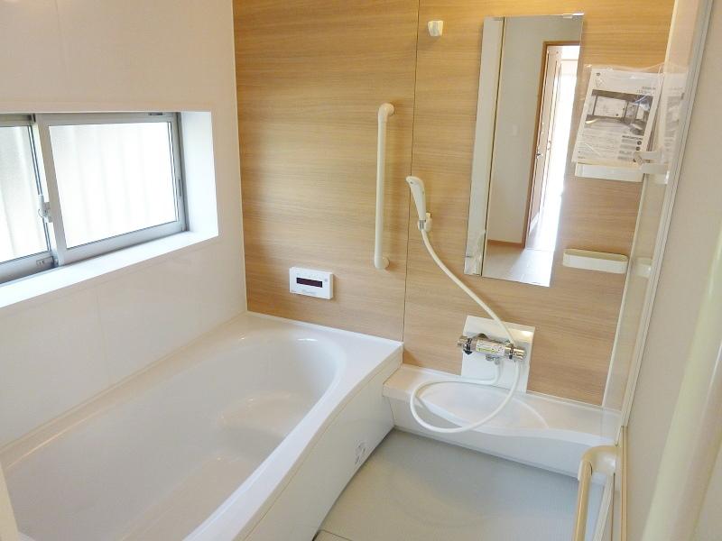 Same specifications photo (bathroom). Same specifications