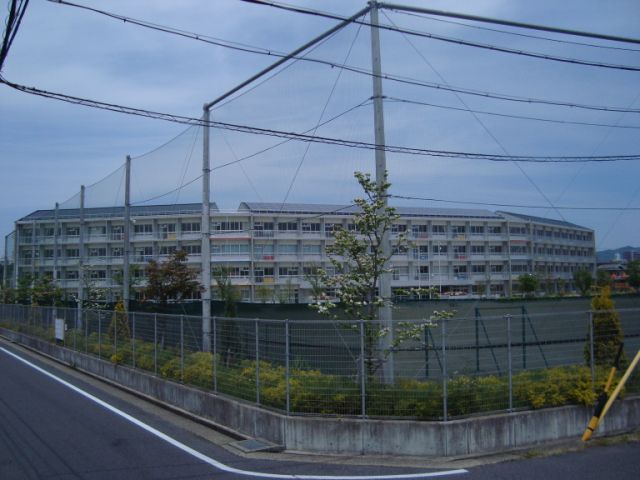 Primary school. Municipal Degawa 400m up to elementary school (elementary school)